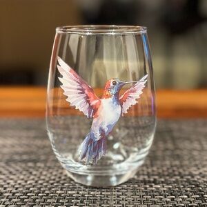Hummingbird Stemless Wine Glass